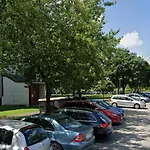 Flat Near Btc City - Free Parking